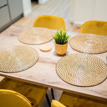 Apartment Great 95m2 Two-bedroom - We39 *