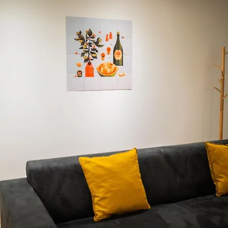 Great 95m2 Two-bedroom - We39 Apartment